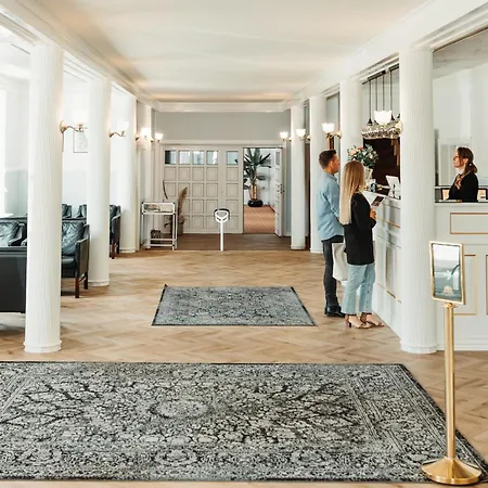 Tønderhus Hotell 3*